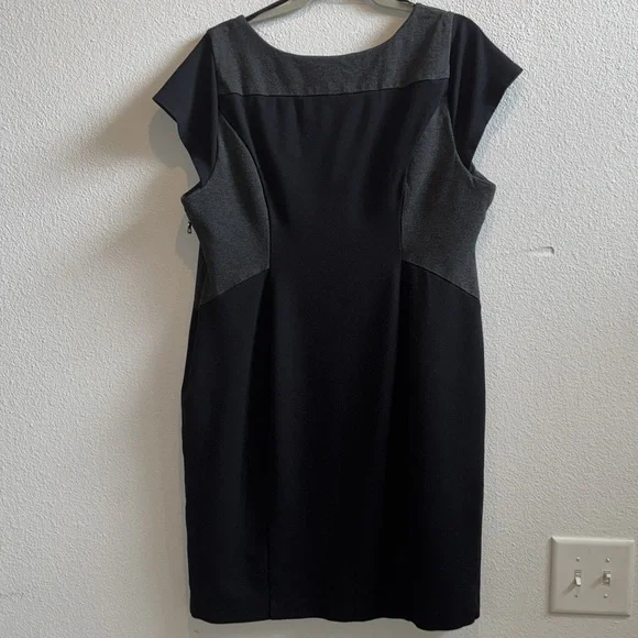 6th & LN Lane Bryant Colorblocked Pencil Dress - Picture 6 of 8